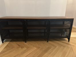 Fernsehmöbel „Fjällbo“ von Ikea