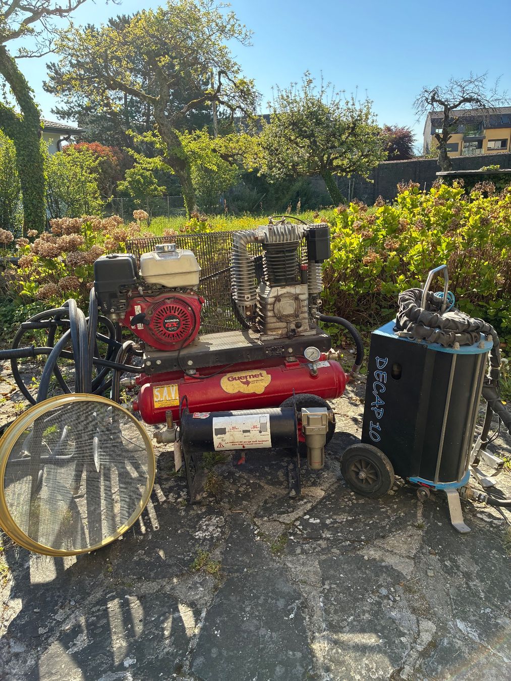 Tutte le macchine: Ensemble complet aérogommage Seda Decap 10 + compresseur – Usato da Bôle venduto da dou_76cj