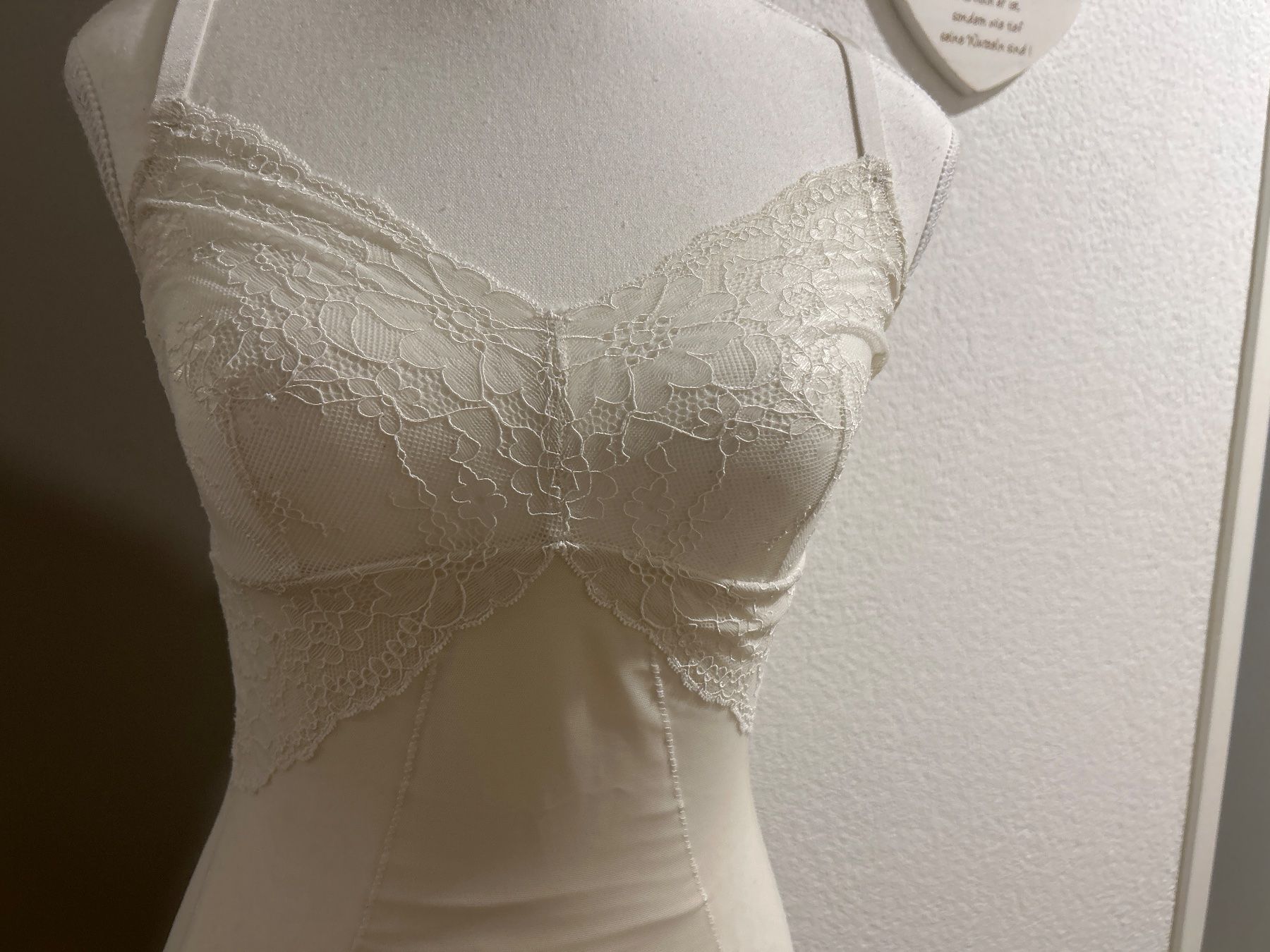 Spanx Altra biancheria intima: SPANX Spotlight On Lace Bodysuit ecru Gr. 38-40 – Usato da Brunnen venduto da Nala2929 2