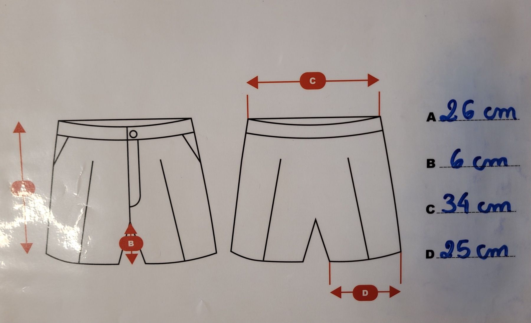 Hosen: SHORT ROUGE – Gebraucht aus Lausanne von PlusValue_Lausanne 3