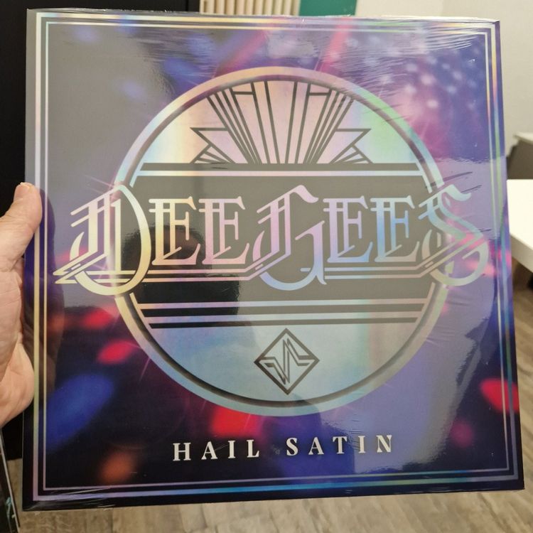 Dee Gees / Foo Fighters – Hail Satin NEW Reissue Sealed (Neu und ...