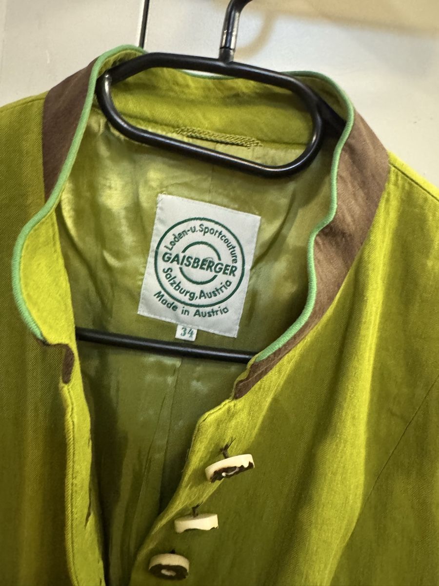 Jacken: Trachtenjacke – Gebraucht aus Saas im Prättigau von Holliwood 1