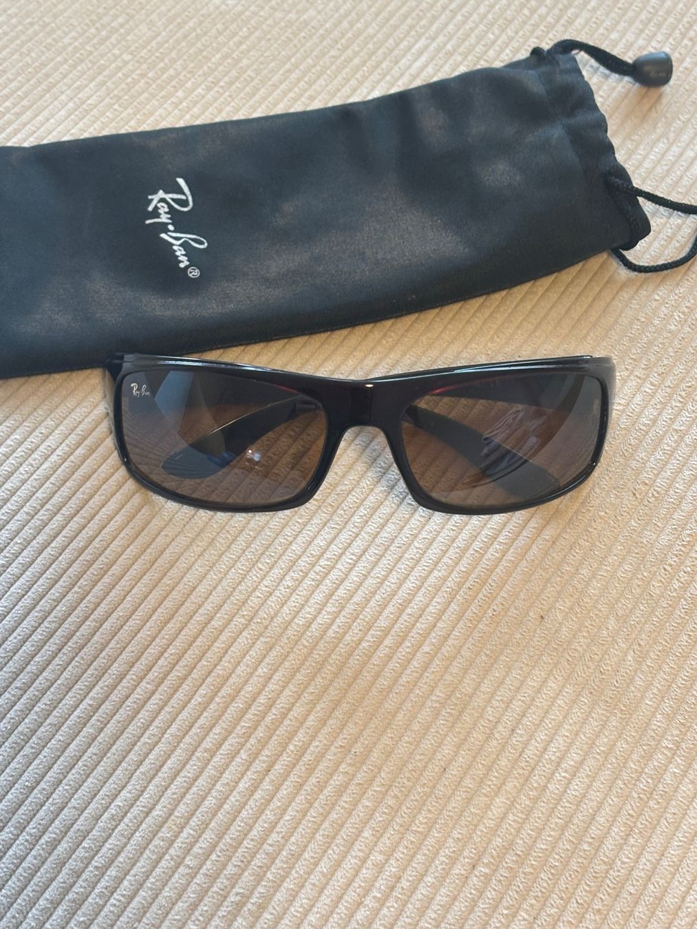 Ray-Ban Occhiali & Lenti: Rad Ban Sonnenbrille Uni – Usato da St. Margrethen SG venduto da dijanaO 6