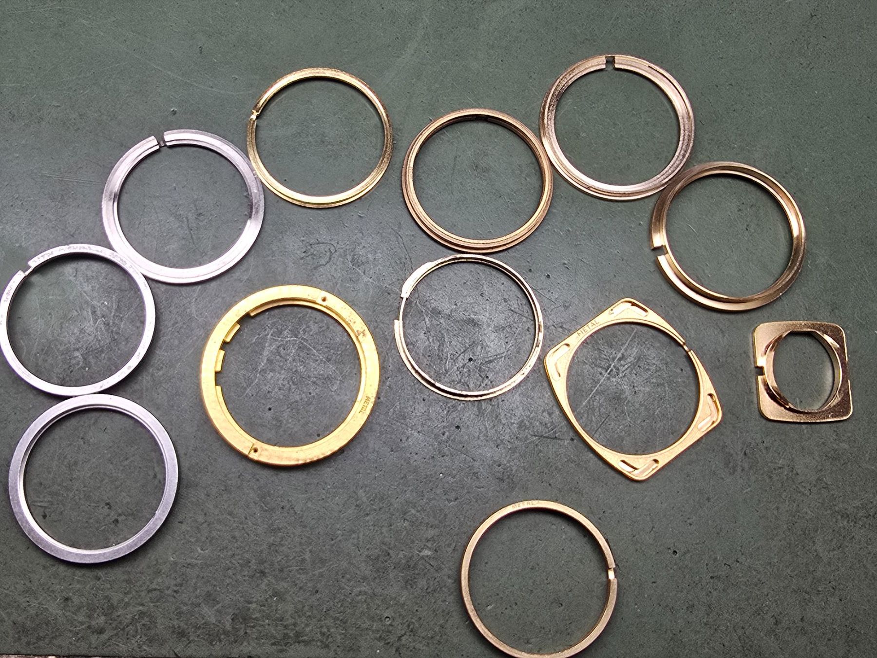 Orologi: Lot de cercle d'emboîtage – Usato da Tramelan venduto da Nirdan 1