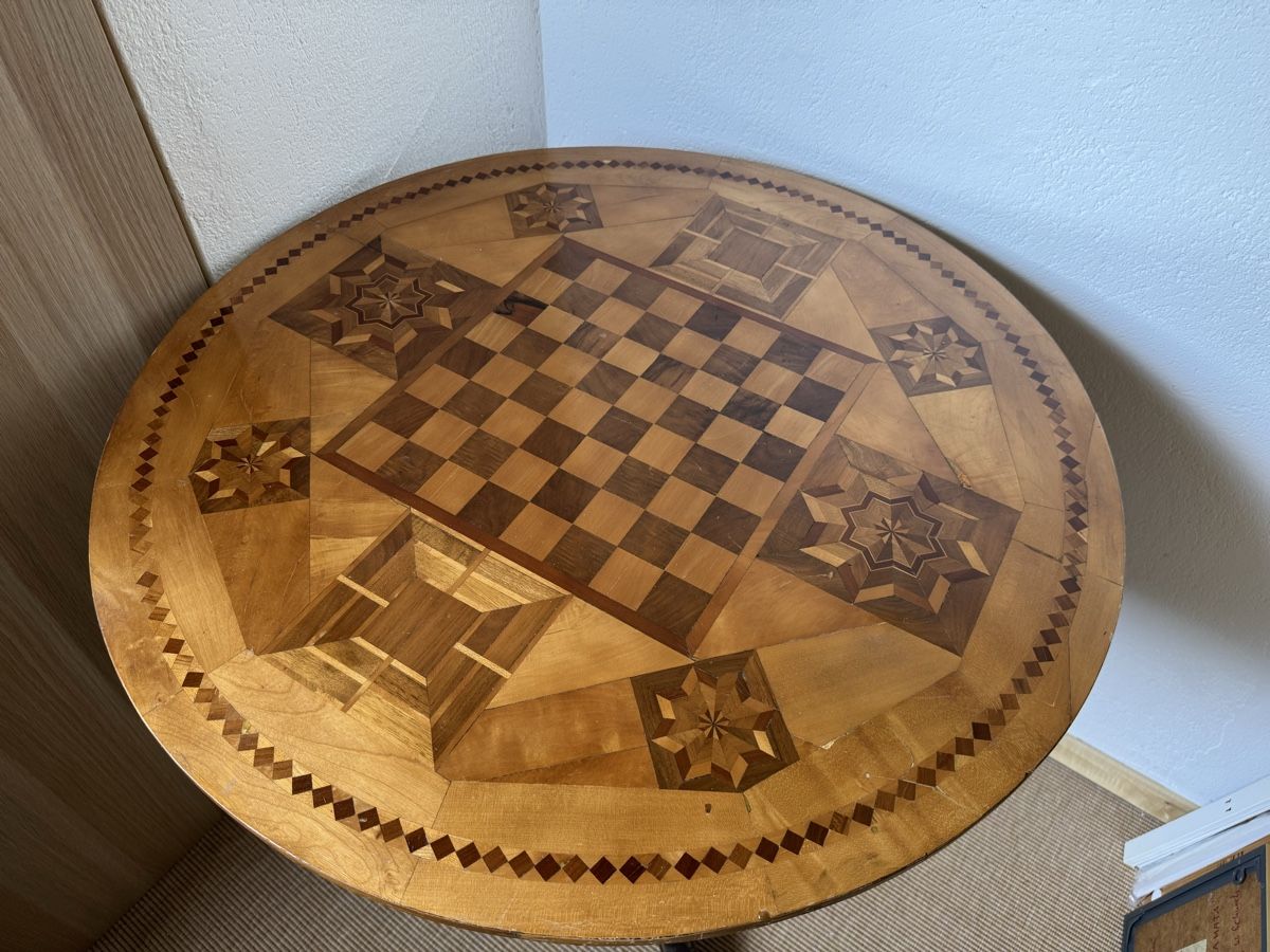 Tische: Antiker Spieltisch – Gebraucht aus Murten von Livingstone 3