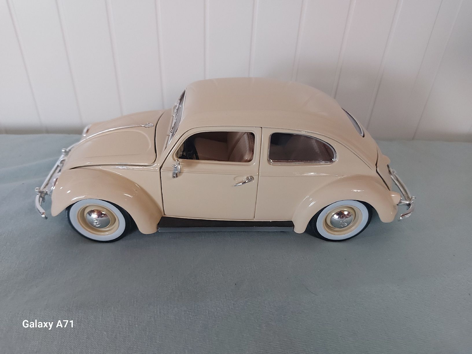 Volkswagen Modellautos: 3 VW käfer Modelle 1:18 – Gebraucht aus Rumisberg von AaronRodgers81 1