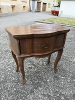Antiker Nachttisch mit Schublade, Vintage Beistelltisch, CH