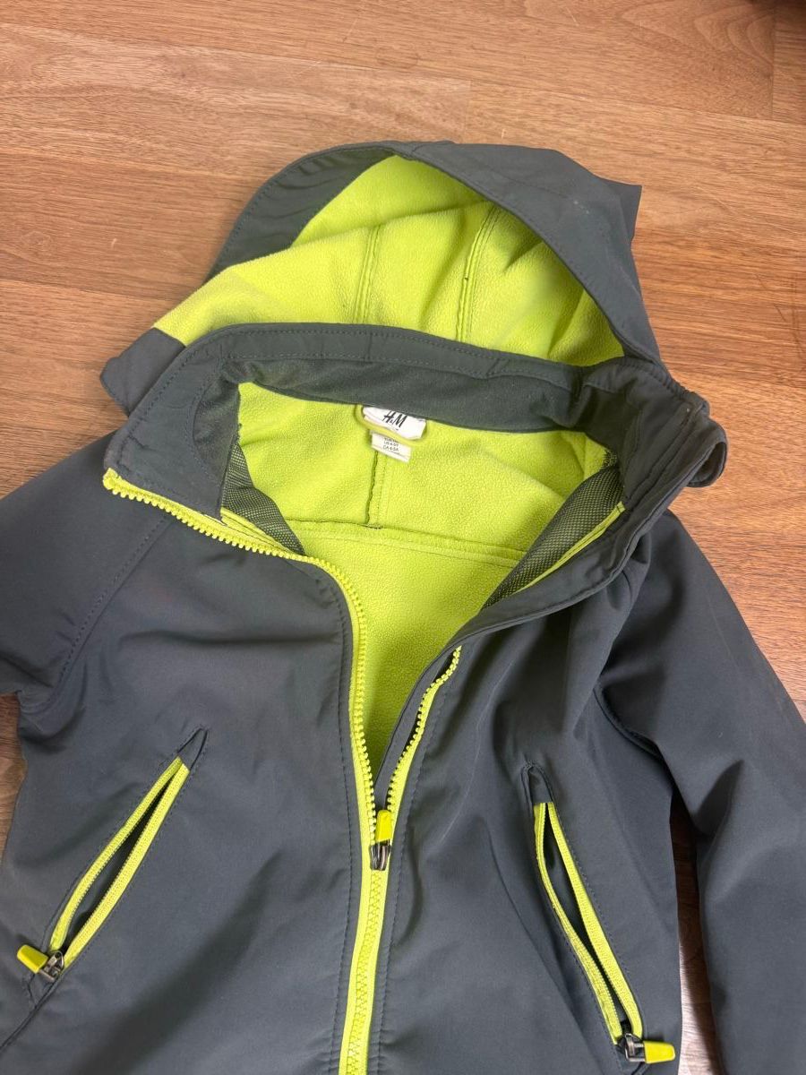 Giacche & Cappotti: Softshell Jacke, Grau/Neon, Gr. 110, Top Zustand! – Usato da Luzern venduto da simona80 1