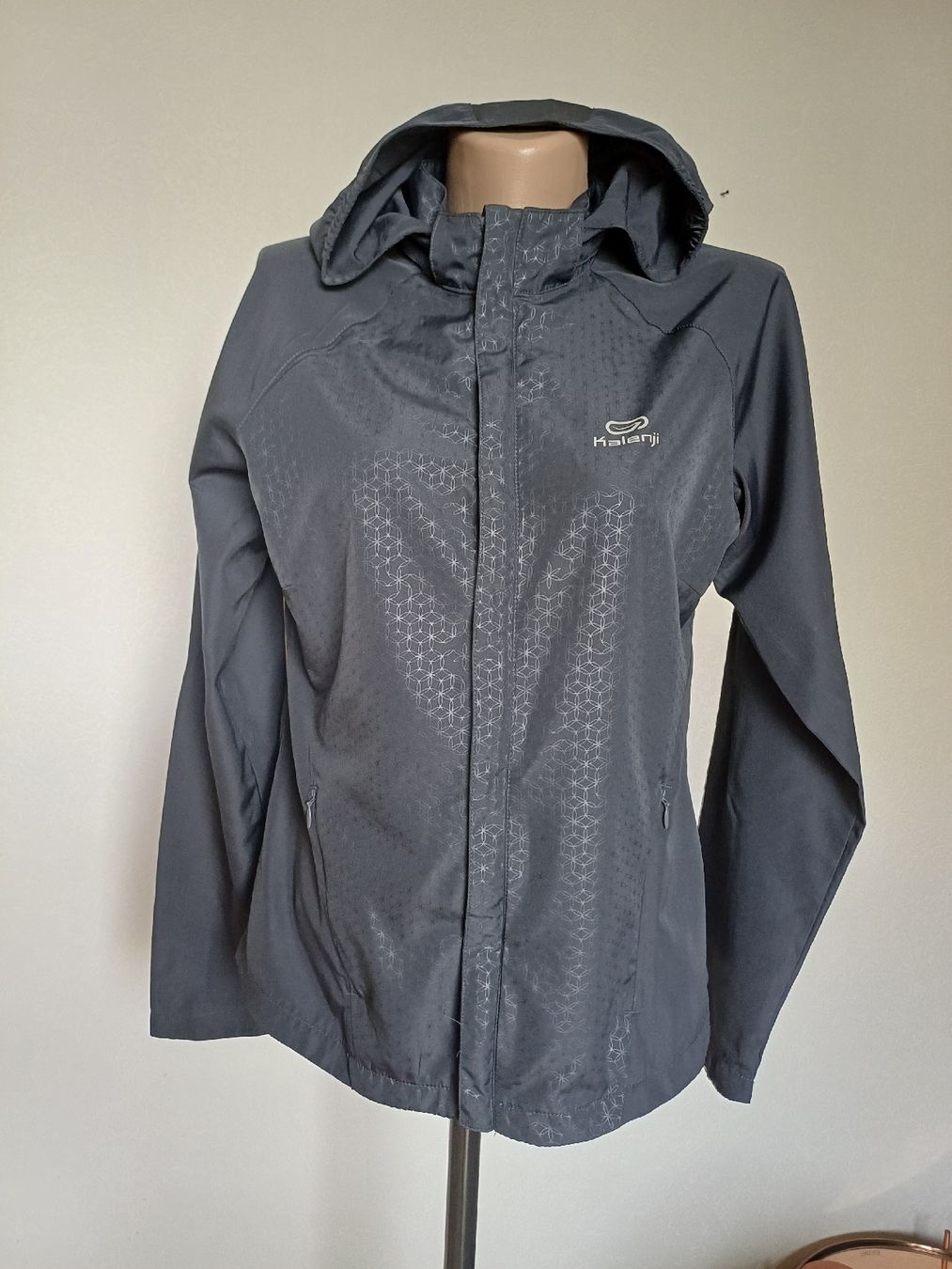 Jacken: Veste de sport,  – Gebraucht aus Boudry von JulieG13 3