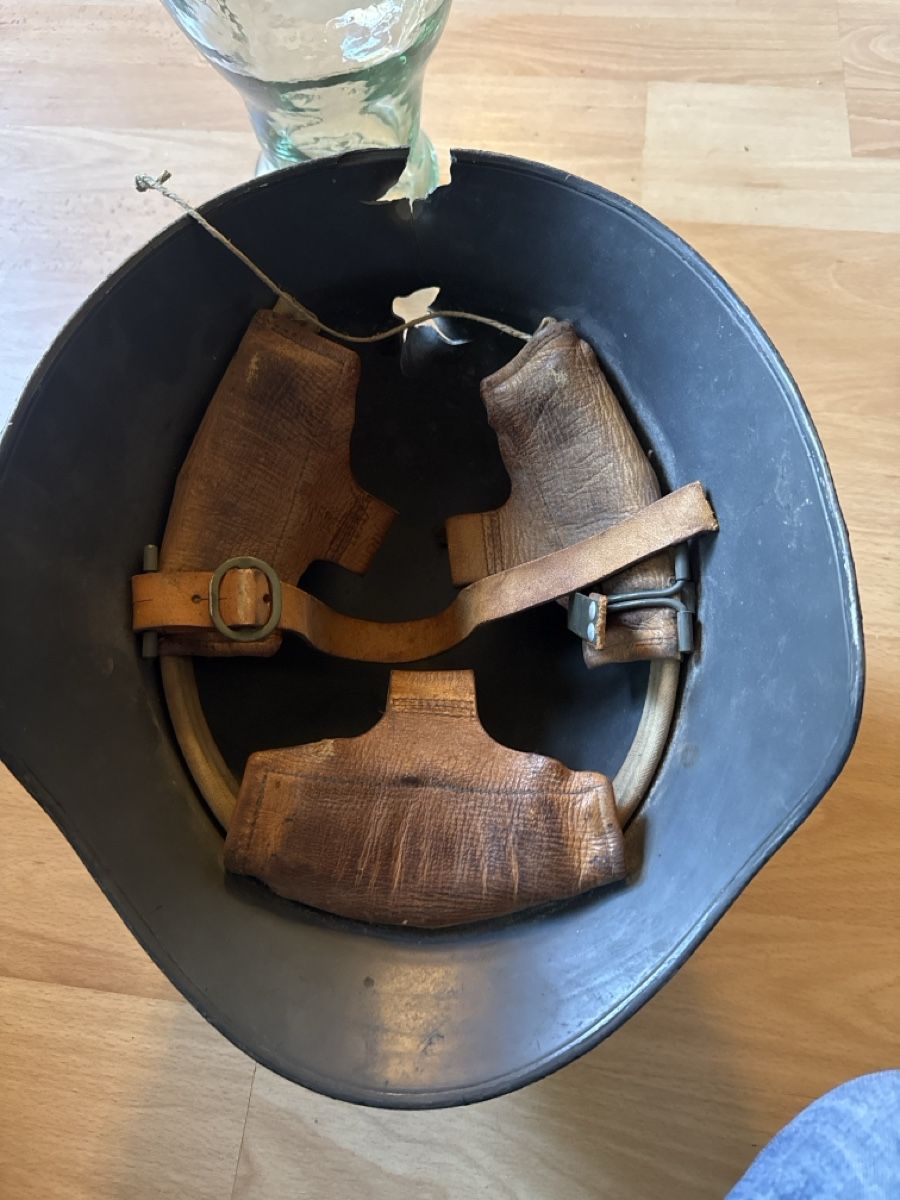 Schweizer Armee Uniformi & Effetti personali: Schweizer Stahlhelm Schussmodell – Usato da Grossaffoltern venduto da hobel28 2