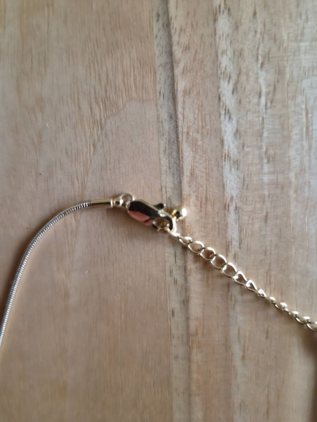 Colliers: Halskette mit Perle goldfarben, 45 cm – D'occasion à Ibach par urs_sl5h 1
