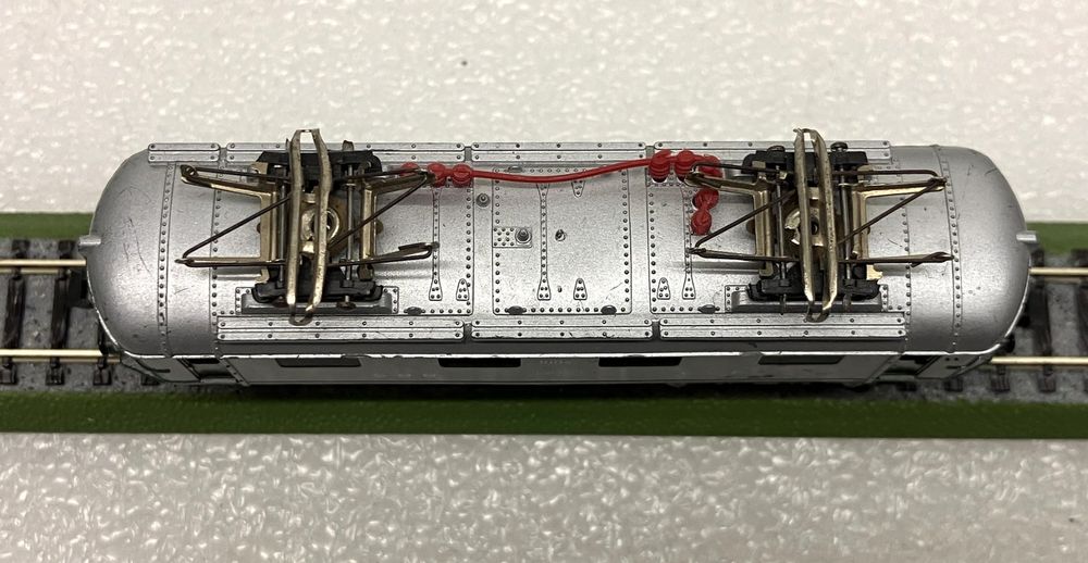 Lima Modelleisenbahnen: Lima N= Oldtimer-Lok Re 4/4I SBB 10047 HmBh Biel - grün – Gebraucht aus Thun von retoolinoo 5