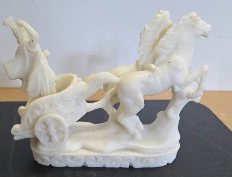 Sculture & Statue: Alabaster-Skulptur mit römischen Streitwagen – Usato da Flums venduto da Flumsantik 4