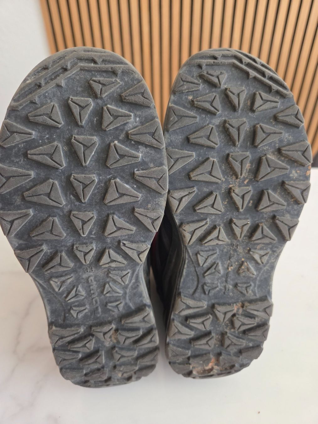 Lowa Scarpe per ragazzi: Lowa Kinderwanderschuh Gr. 33 – Usato da Bülach venduto da Goldfishli 4