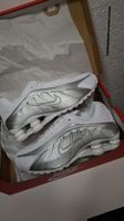Nike Shox R4 argent/blanc - Pointure 39 - Neuf!