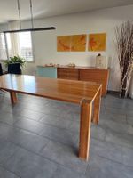Sideboard und verlängerbarer Esstisch in Kirschbaum