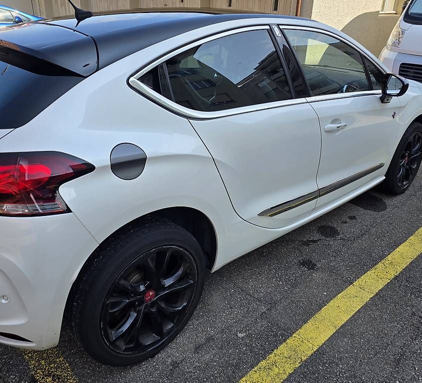 Automobili: Sparsamer schöner DS4 1.6 Hdi – Usato da St. Gallen venduto da ism_z7k9