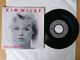 Kim Wilde -- Kids In America