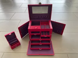 Schöne Schmuckbox (H 21cm, B 26cm, T 18cm) Top Zustand!