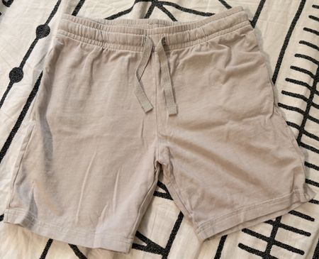 Jungs H&M Shorts Beige / Gr. 122 / TOP Zustand