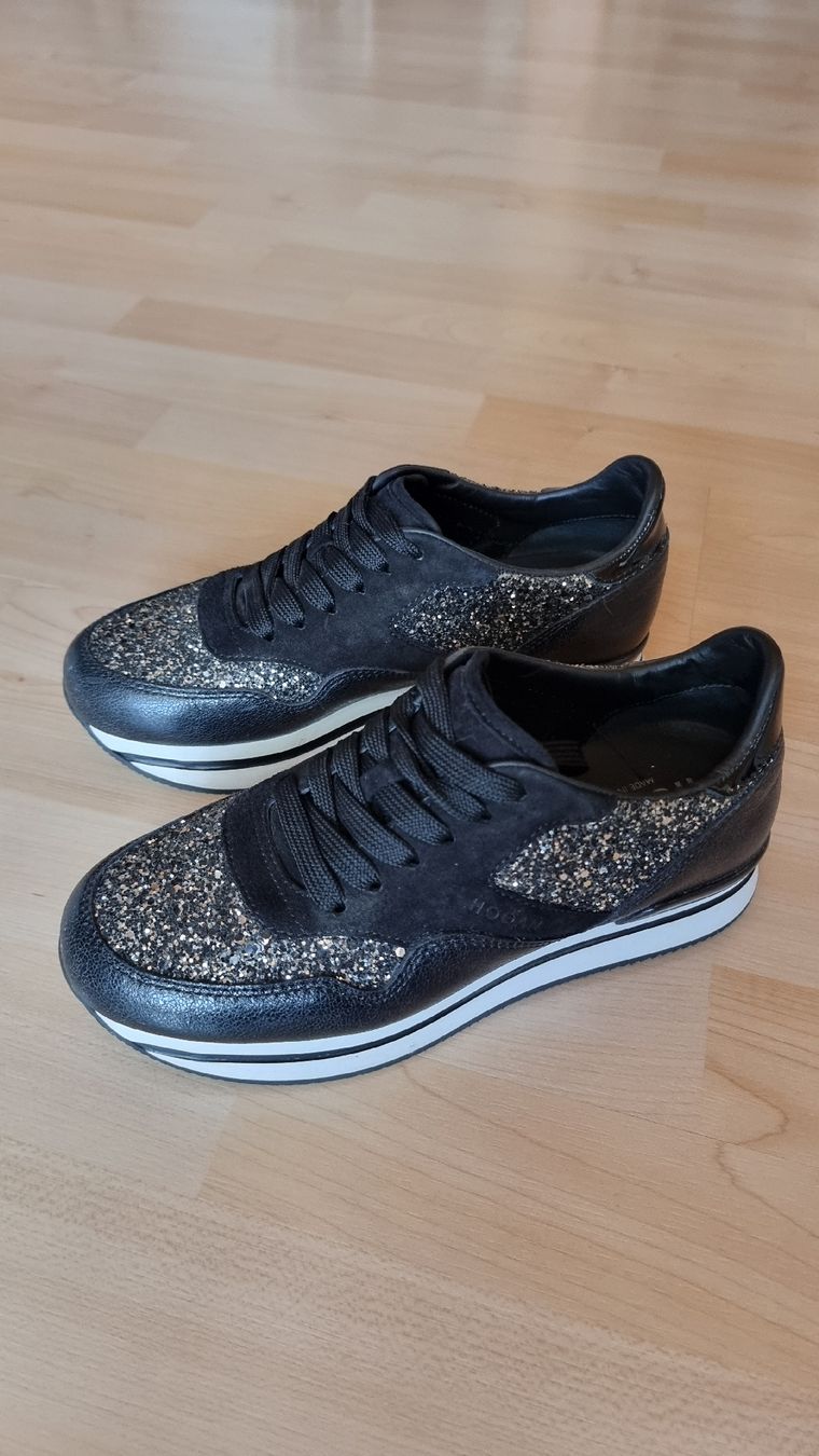 Hogan Damenschuhe: Sneaker Hogan Grösse 36.5 – Gebraucht aus Zezikon von ams_qtg6 2