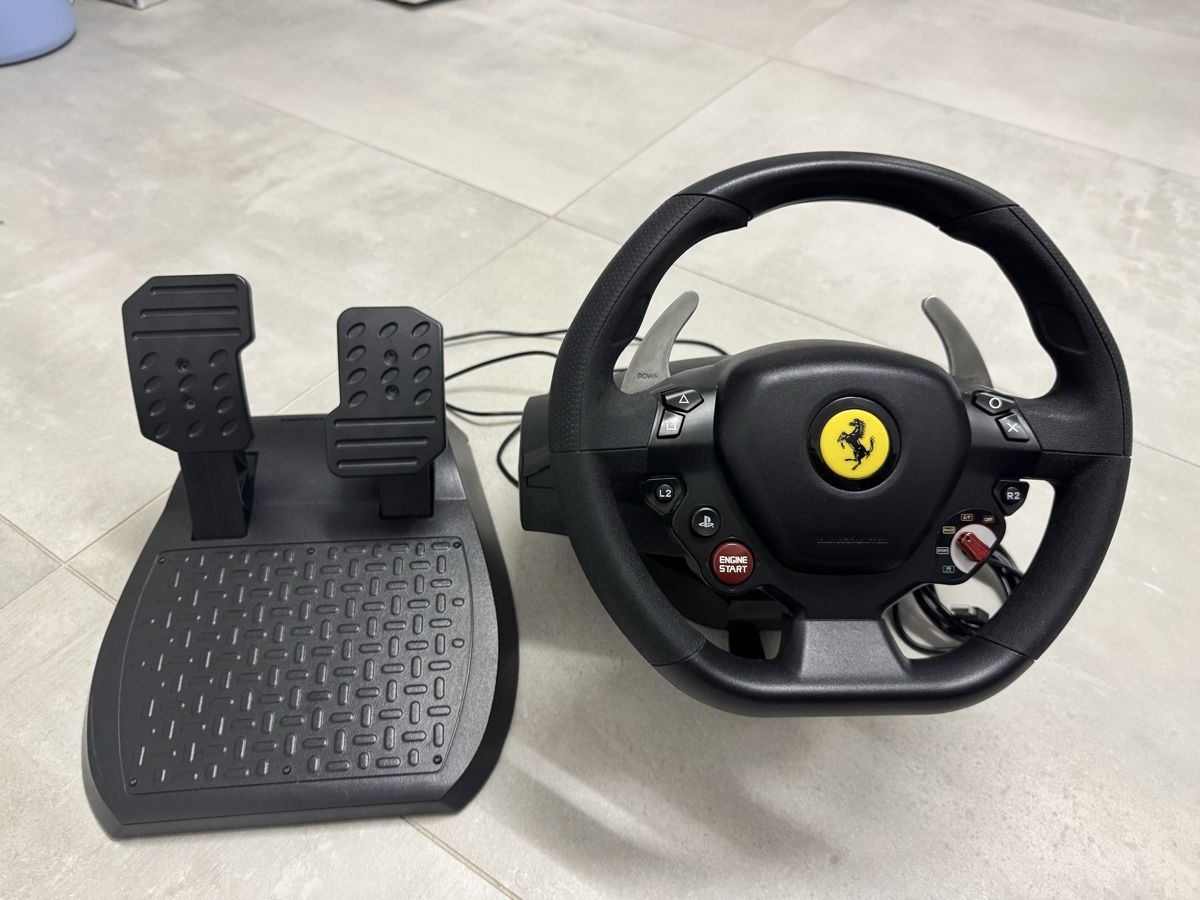 Controller: Thrustmaster Ferrari Rennlenkrad - Top Zustand! – Neu (gemäss Beschreibung) aus Däniken SO von SC.pay 5