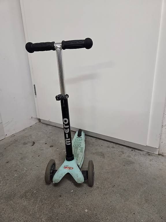 Kickboard: Trottinet ohne Bremse – Usato da Hagenbuch ZH venduto da r_buergisser