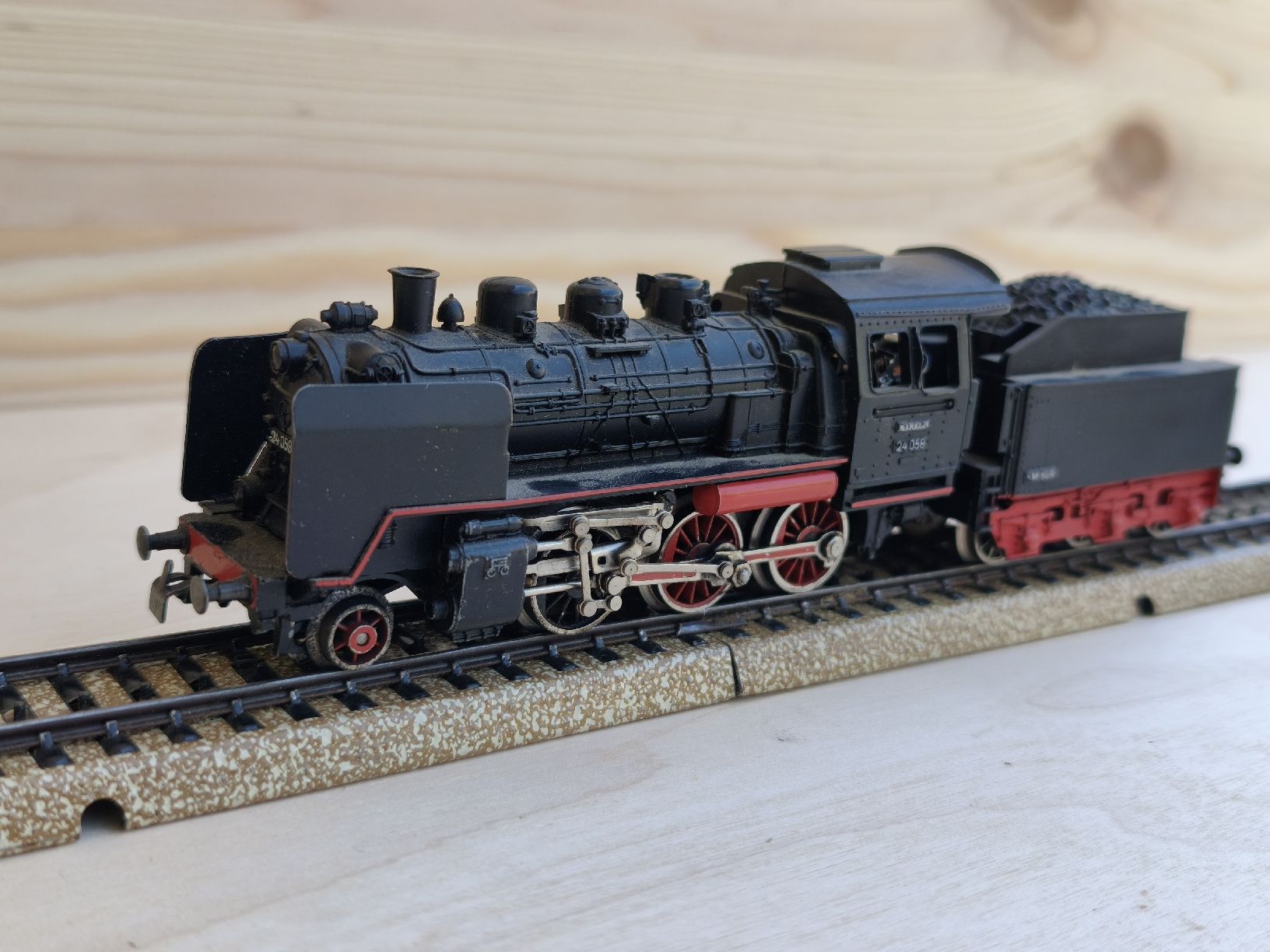 Märklin Modelleisenbahnen: Märklin 3003 Lokomotive  – Gebraucht aus Augst BL von Schubrahim 4