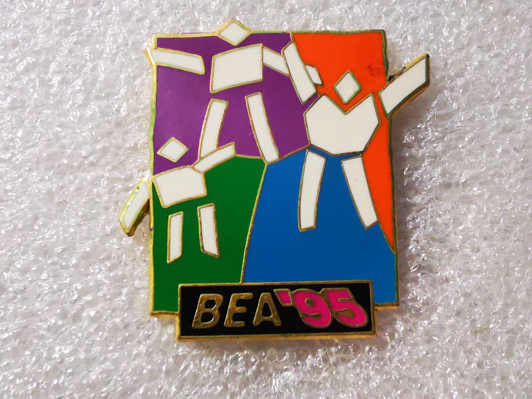Placchette & Badge: Ansteckpin 145: Bea 95 – Usato da Oppligen venduto da Pin-Fall-Shop