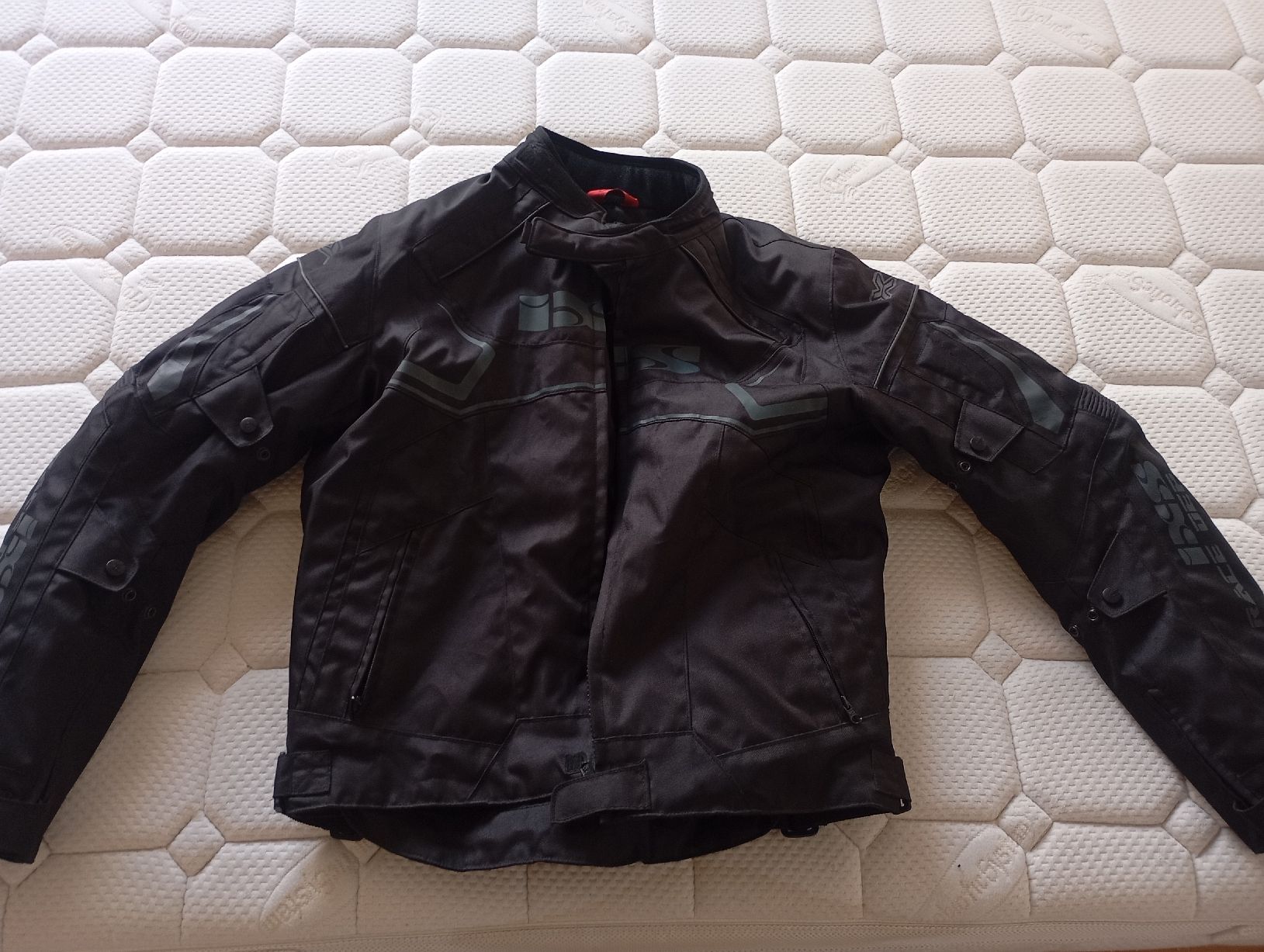 Giacche: IXS Motorcycle Jacket - Great Condition - Size 2XL – Usato da Ittigen venduto da nikol88