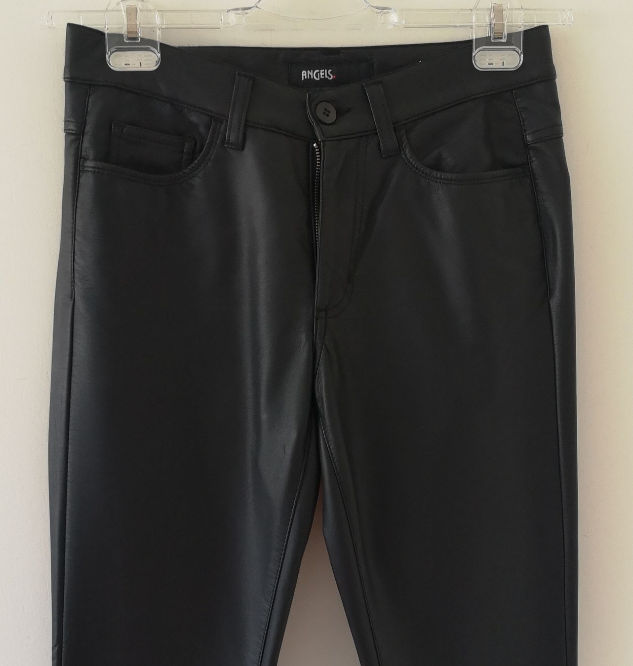 Cecil Pantaloni: Hose im Lederlook Gr. 31 - Cecil - Spendenaktion – Nuovo (secondo la descrizione) da Unterkulm venduto da Beljasch