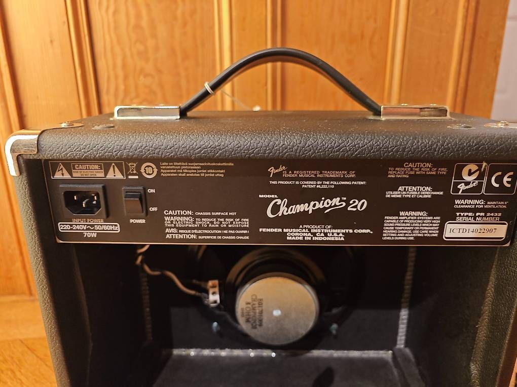 Amplificateurs: Fender E Gitarren Verstärker – D'occasion à Zofingen par MRZCoolMan 2