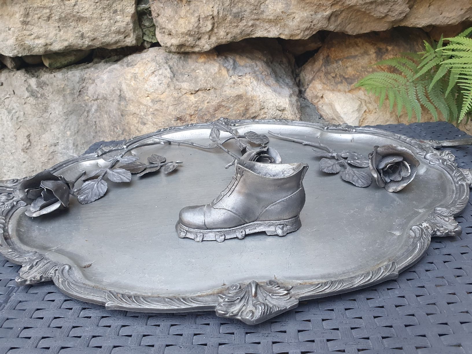 Tutte le decorazioni: Godillot militaire en étain.  – Usato da Biel/Bienne venduto da jms_t662