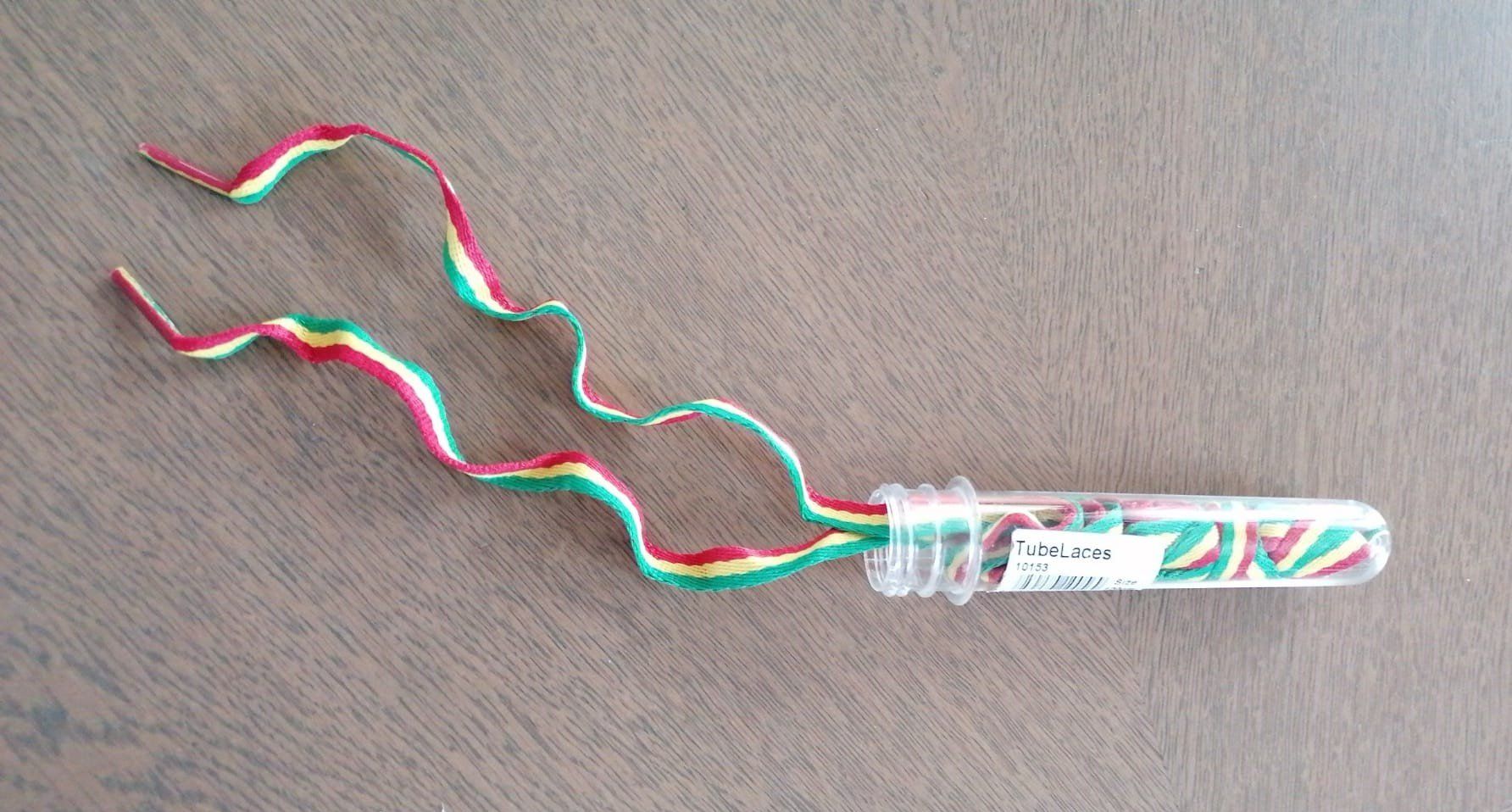 Dekobänder: Farbige Schuhbändel 3 Stück Rasta - Look – Neu und originalverpackt aus Grächen von Hel7890 1