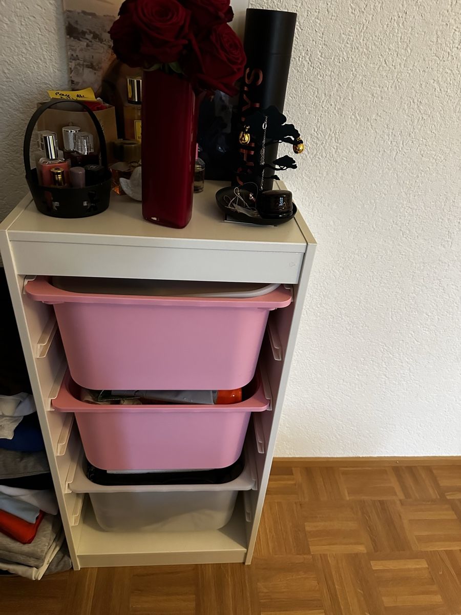 Commodes: Rangement IKEA commode – D'occasion à Evilard par zoe.mrsg