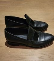 Black leather loafers Geox Size 37