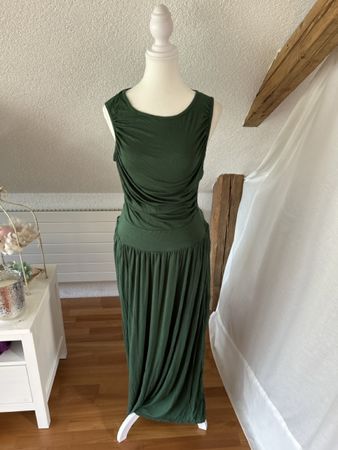 Dunkelgrünes Sommerkleid, Maxikleid, Grösse M - Neu!