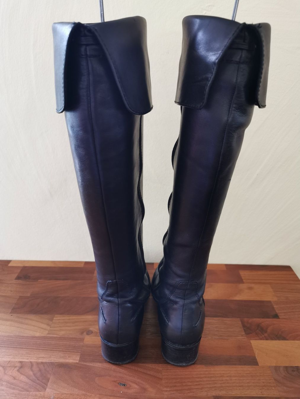 Scarpe da donna: Schwarze Lederstiefel / Stiefel Gr. 36 – Usato da Boniswil venduto da Totomat-Lady 3