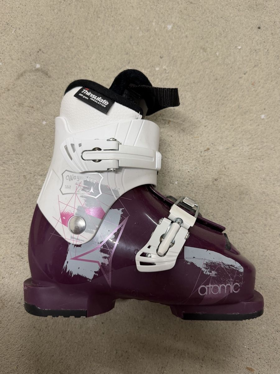 Atomic Scarpe per ragazze: Skischuhe Atomic Waymaker lila weiss – Usato da Zürich venduto da DaKi73 1