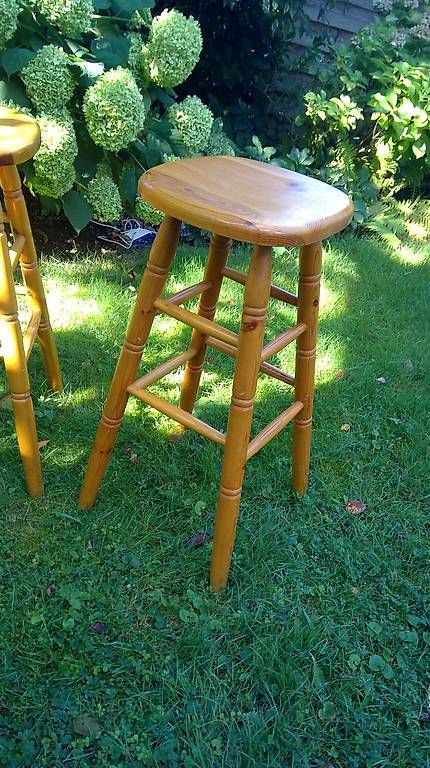 Tabourets: Barhocker Holz – D'occasion à Affoltern am Albis par Kimarei 1