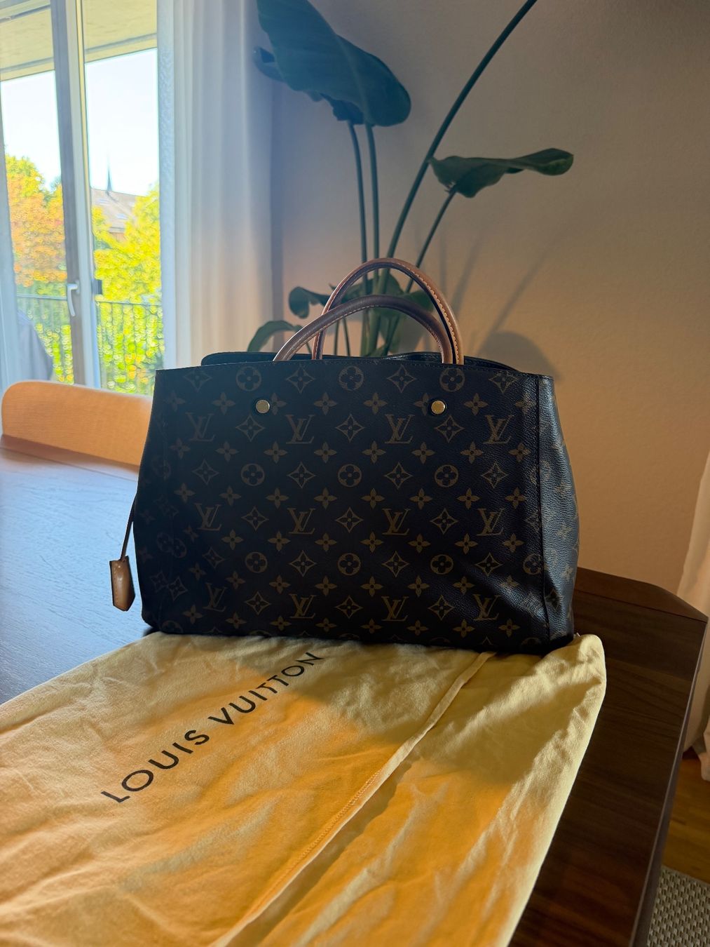 Louis Vuitton Borse da donna: Louis Vuitton Handtasche Monogram Canvas gebraucht – Usato da Zürich venduto da Ani8106 2