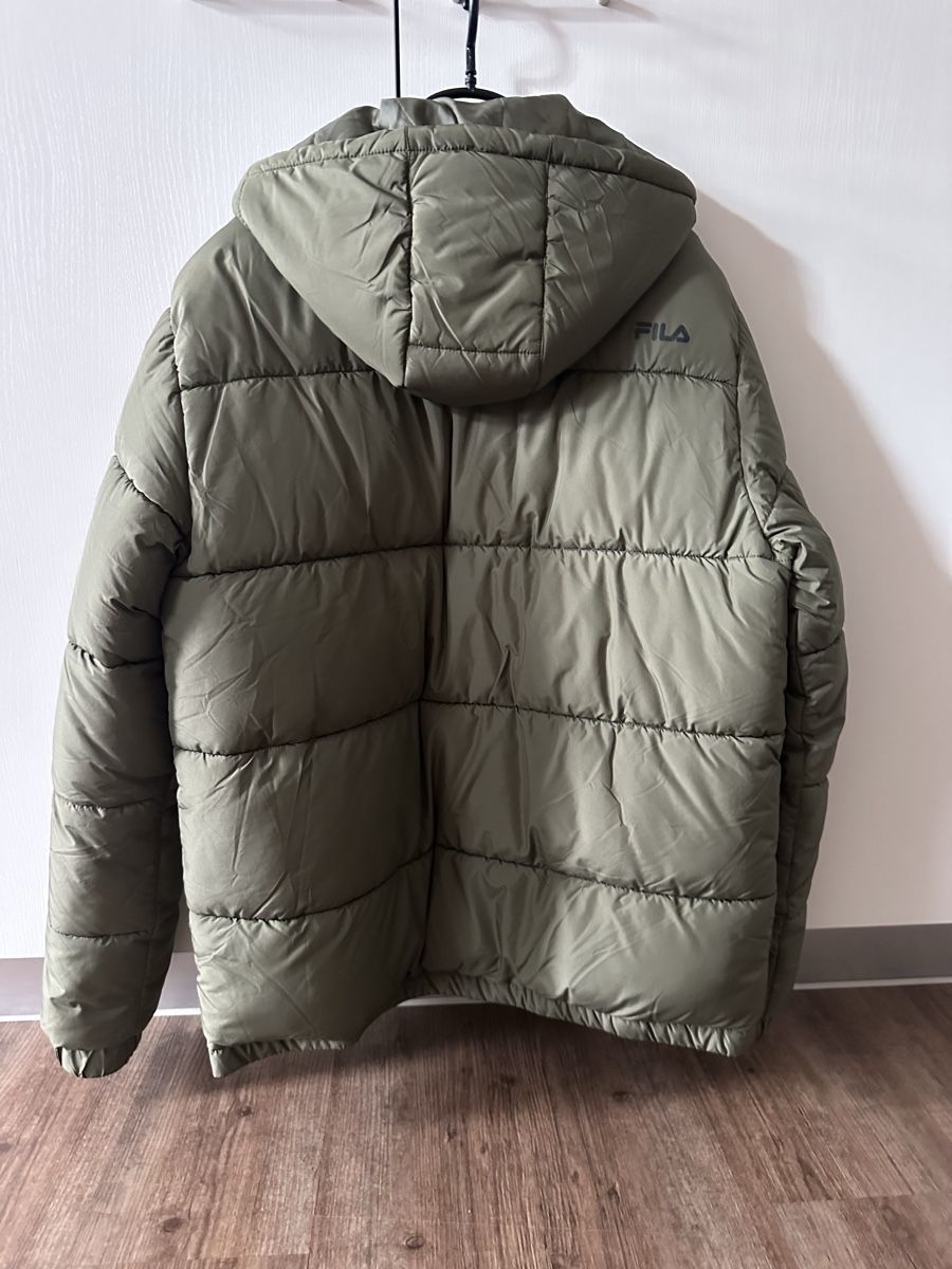 Fila Jacken: Fila Dauenjacke Gr. L – Neu (gemäss Beschreibung) aus Rechthalten von maeru71 1