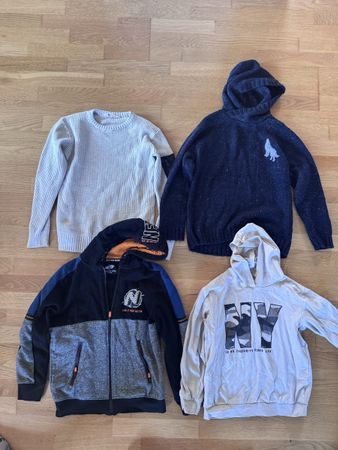 4 Jungen Pullover 134/140