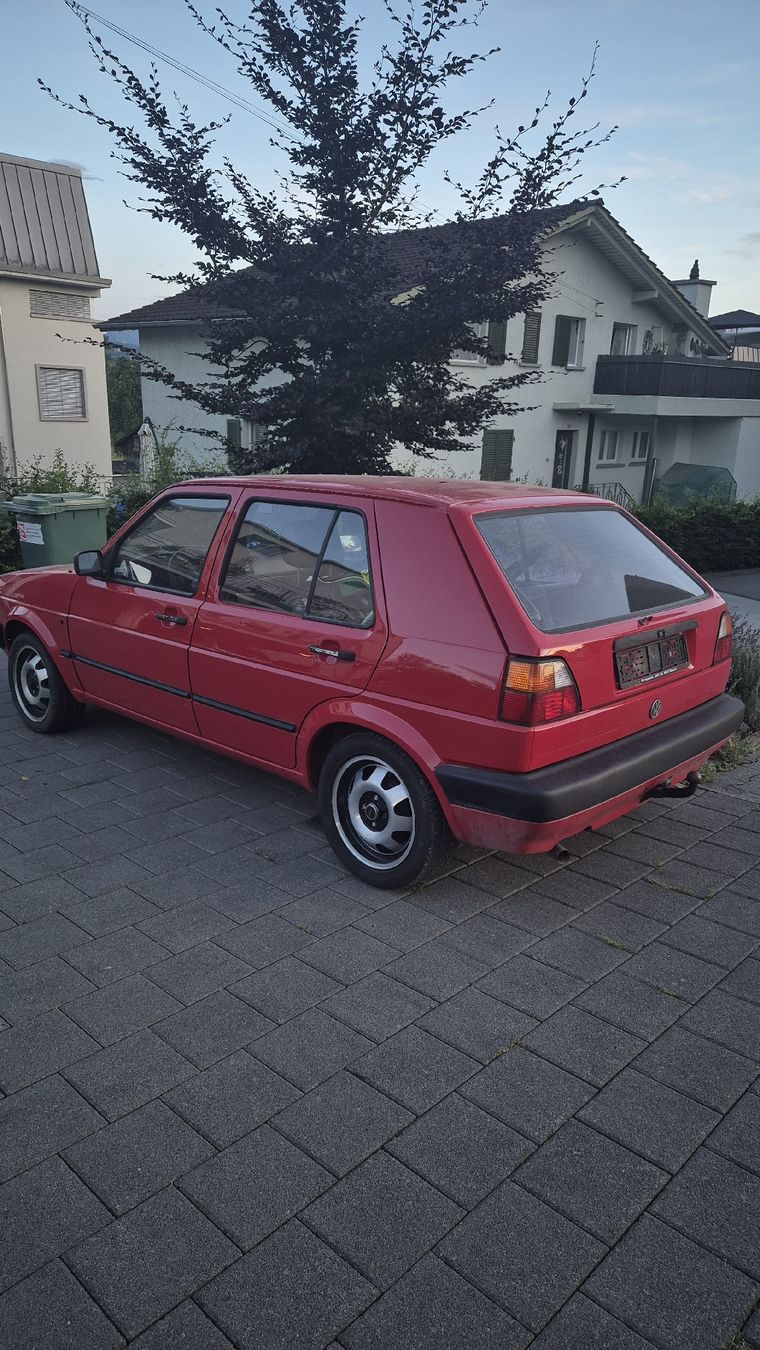 VW Autos: VW Golf Syncro 1.8 Kat 98 Ps – D'occasion à Buttisholz par inf_9fvt 1