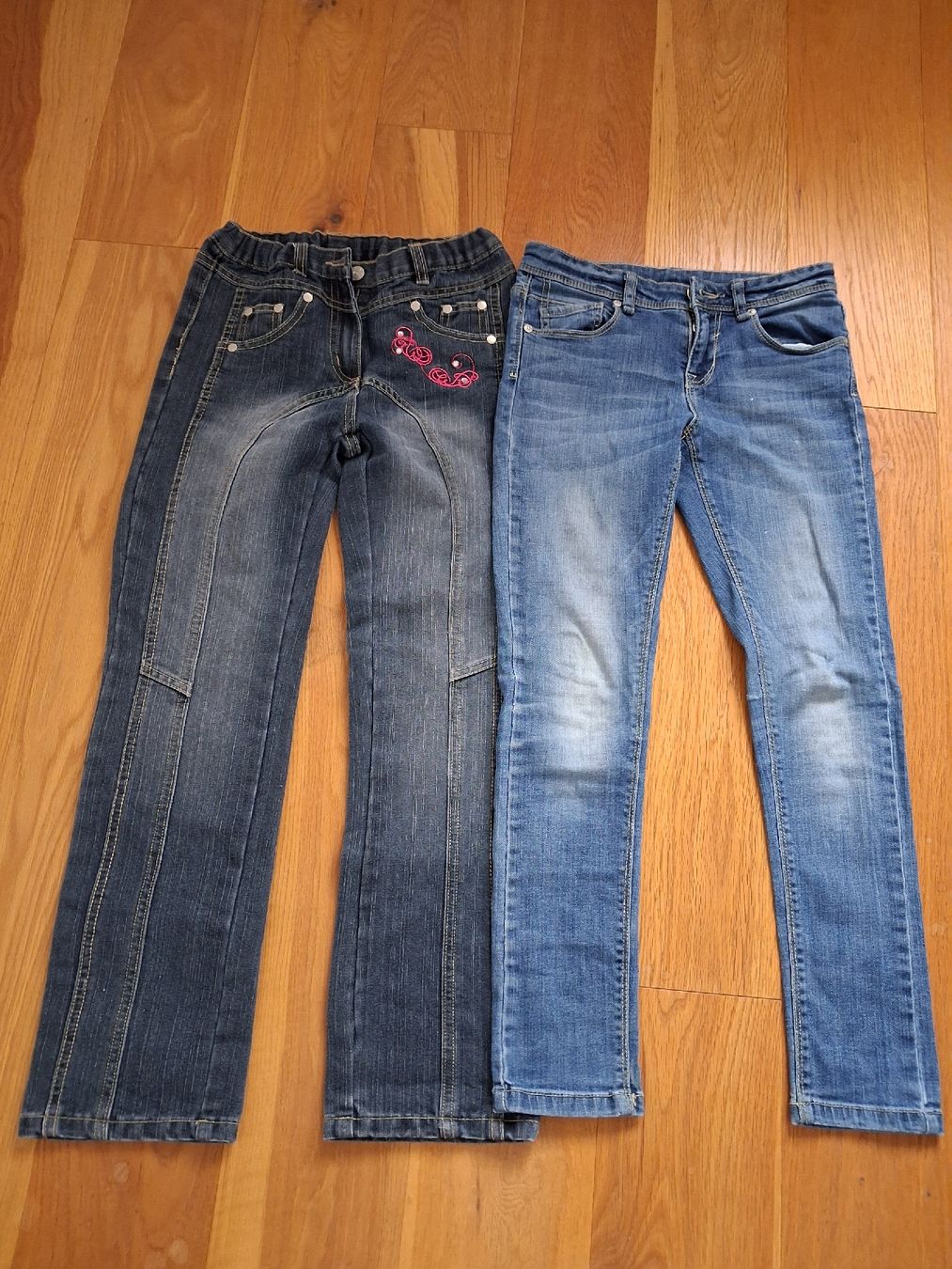 Pantaloni: 2er Set Mädchen Jeans, Gr. 140, – Usato da Roggliswil venduto da buechi82