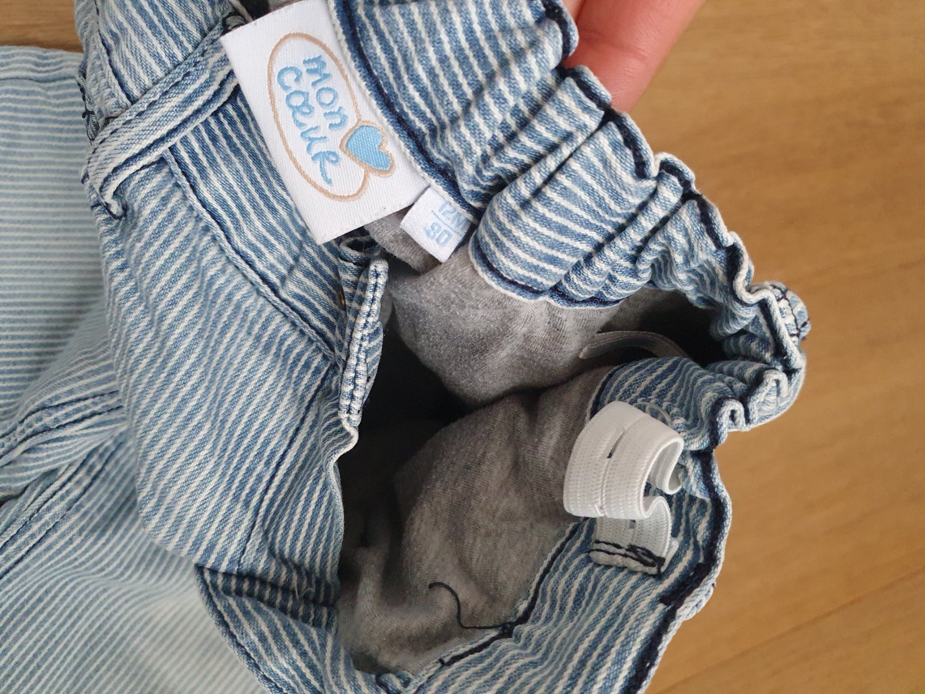 Lotti & Set di vestiti: Kleiderpaket Gr. 80 mit Hemd, Hosen, 2 Pullover und Hut – Usato da Arni AG venduto da Xalia 5