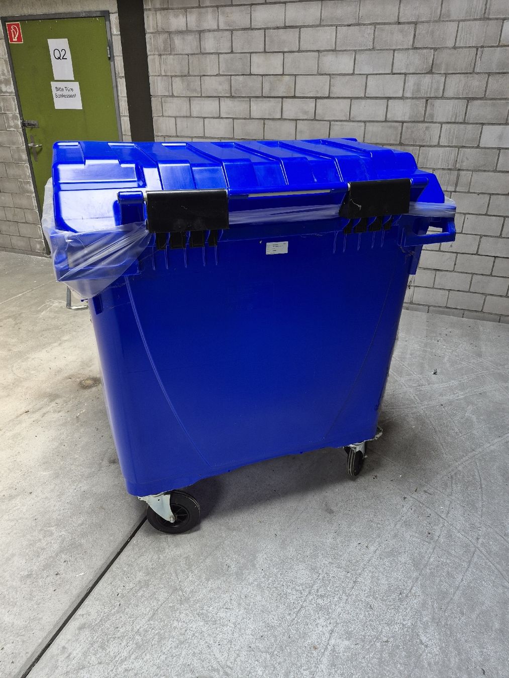 Altro per Ufficio & Commercio: Müllcontainer – Nuovo (secondo la descrizione) da Teufenthal AG venduto da ChT. 5