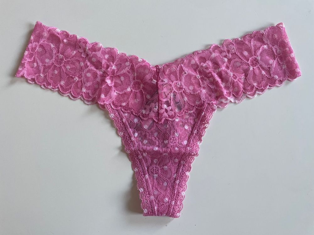 Victoria’s Secret Lace Thong S NEW (Neu und originalverpackt) in ...