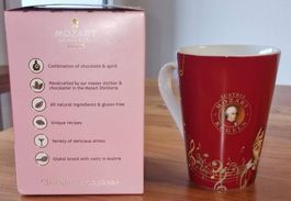 Mozzart chocolate Likör + Mozzart Tasse