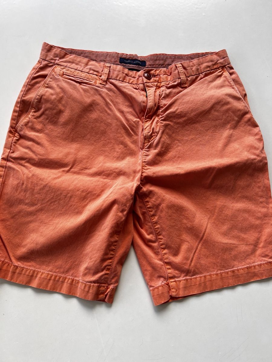 Tommy Hilfiger Pantaloni: Tommy Hilfiger Shorts Herren Gr. 32 – Usato da Bellmund venduto da been.mlr